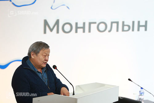 Нийтлэлч Б.Батбаярт Японы Засгийн газрын одон гардуулна